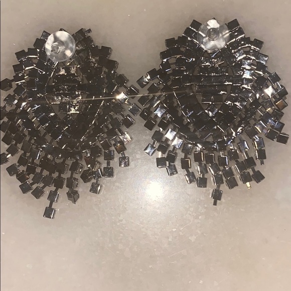 Long fringe crystal stud waterfall drop earrings - Picture 3 of 4